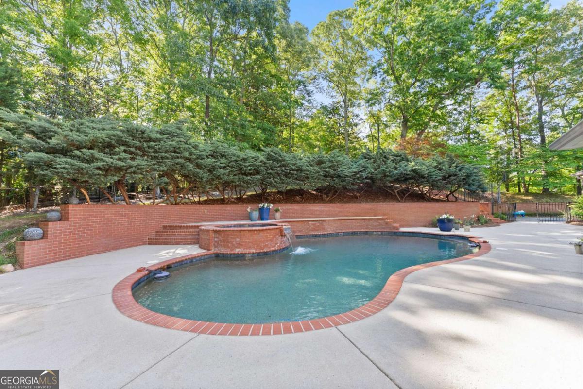 1812 Valley Road NE Gainesville GA 30501