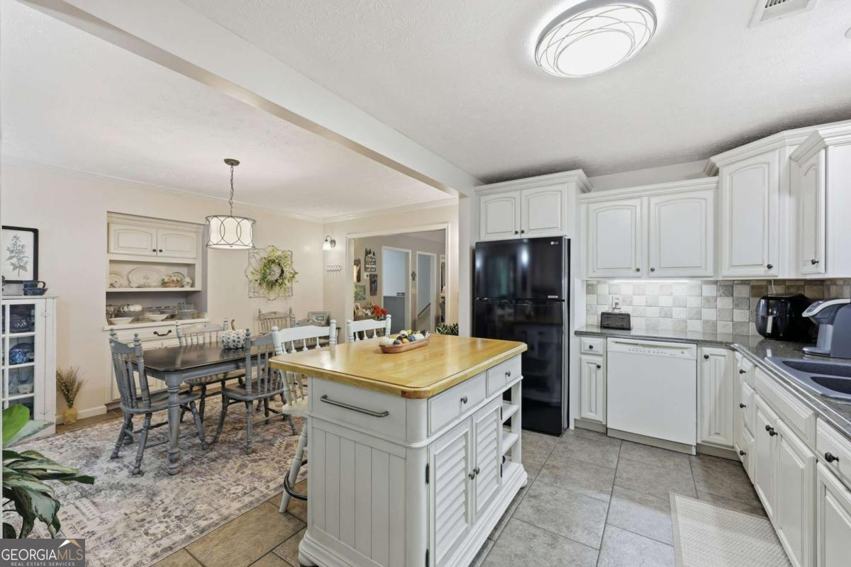 136 Ross Road Mineral Bluff GA 30559