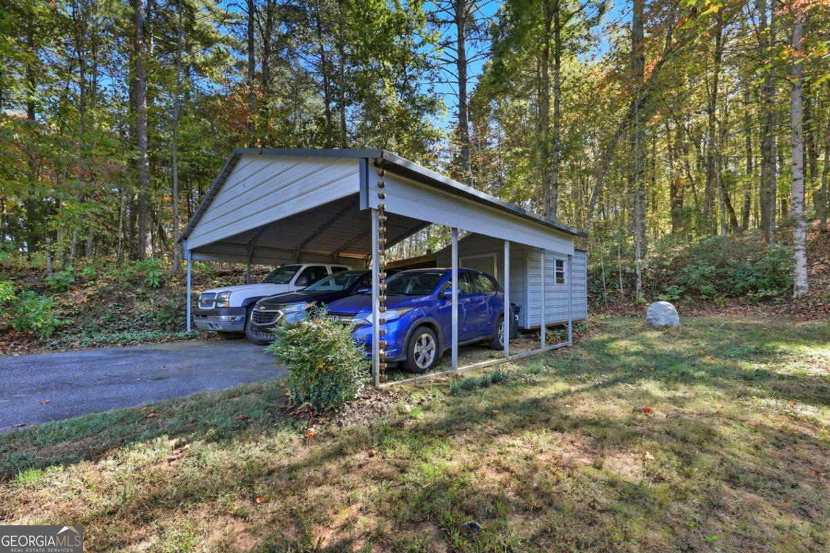 136 Ross Road Mineral Bluff GA 30559