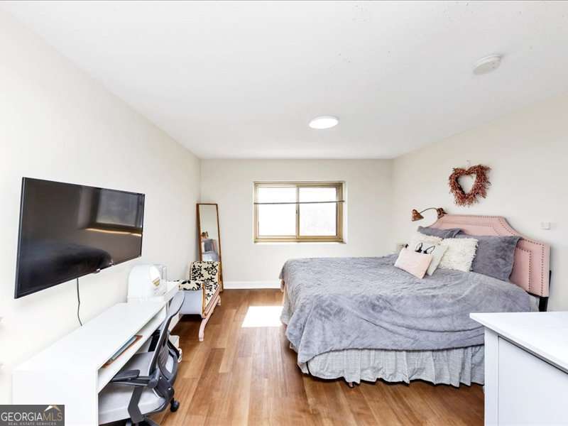 2285 Peachtree Road NE Atlanta GA 30309
