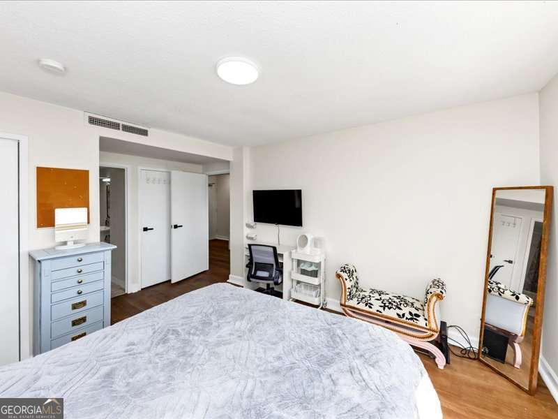 2285 Peachtree Road NE Atlanta GA 30309