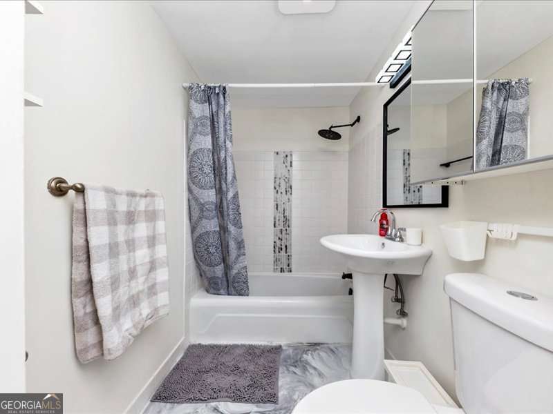2285 Peachtree Road NE Atlanta GA 30309