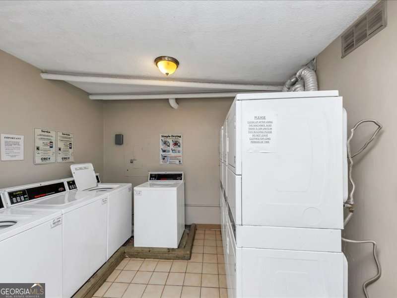 2285 Peachtree Road NE Atlanta GA 30309