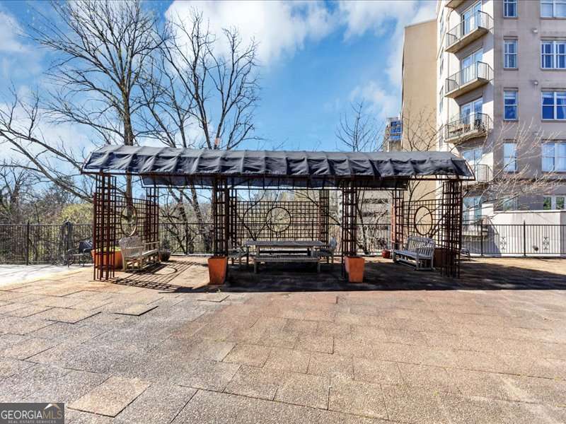 2285 Peachtree Road NE Atlanta GA 30309