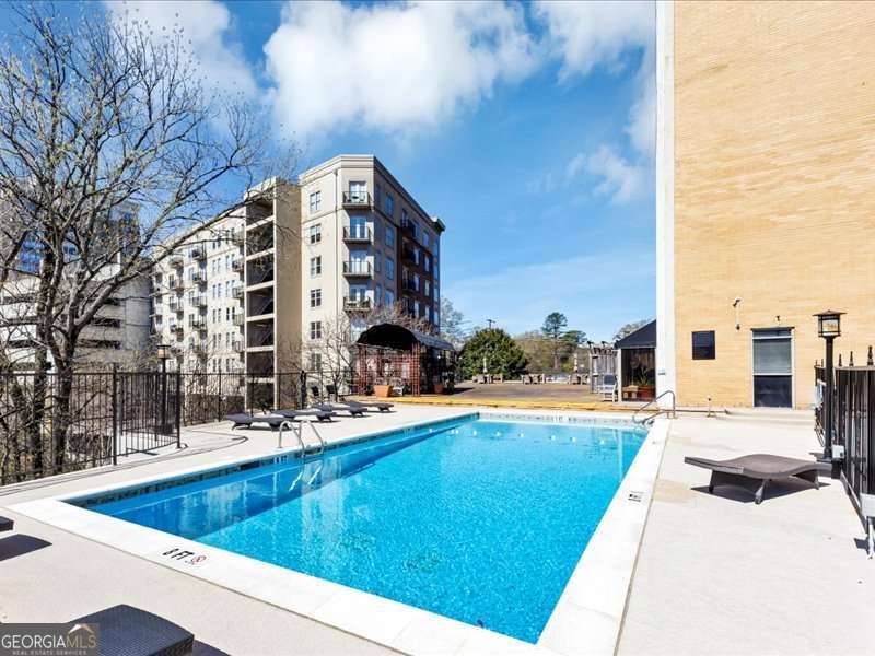 2285 Peachtree Road NE Atlanta GA 30309
