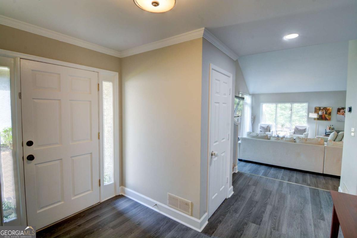 2560 Links End Roswell GA 30076