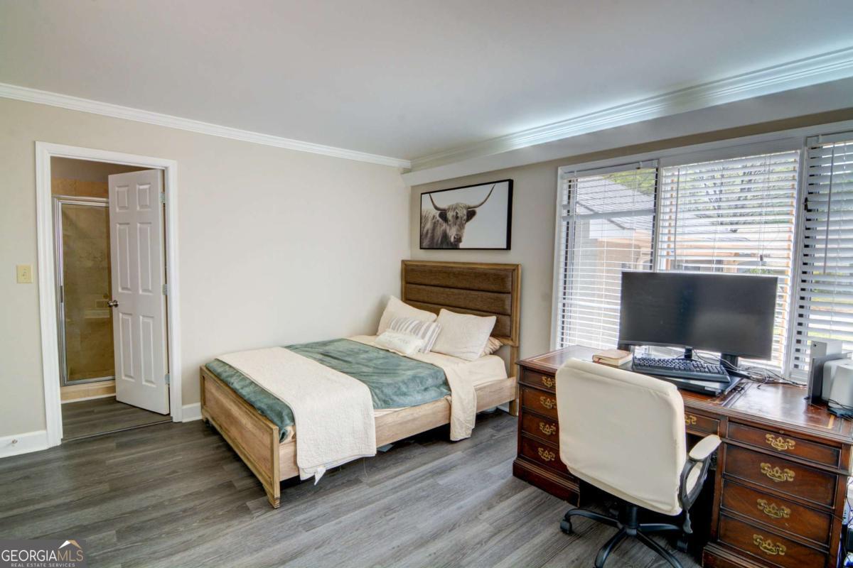 2560 Links End Roswell GA 30076