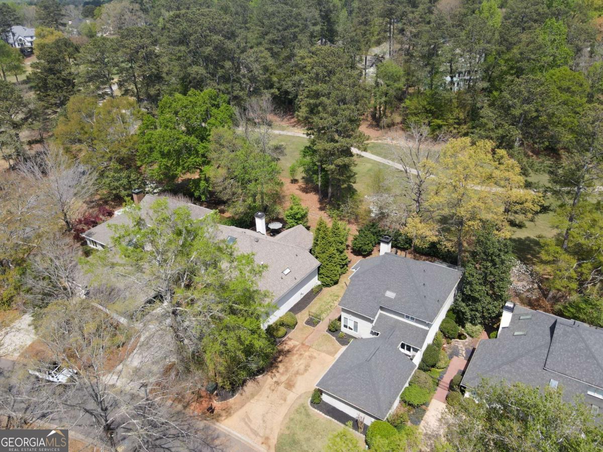 2560 Links End Roswell GA 30076