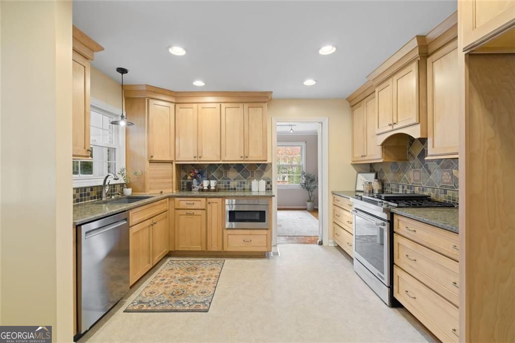 4455 Haverstraw Drive Atlanta GA 30338