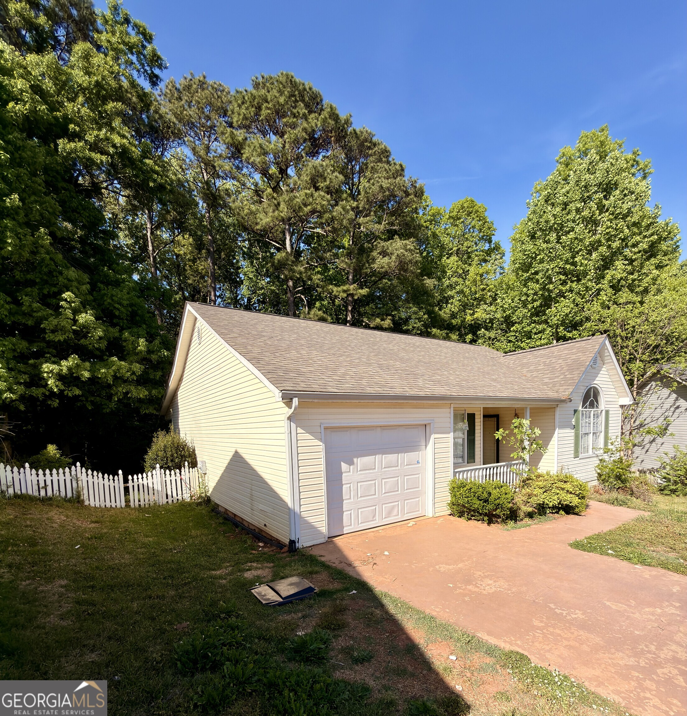 235 Oak Circle N Stockbridge GA 30281