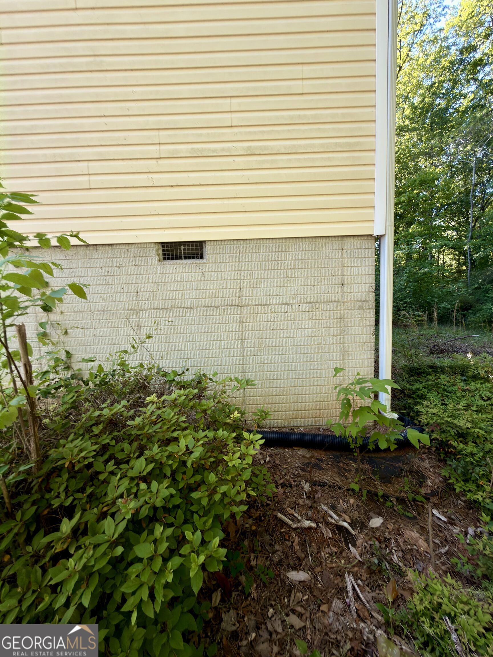 235 Oak Circle N Stockbridge GA 30281