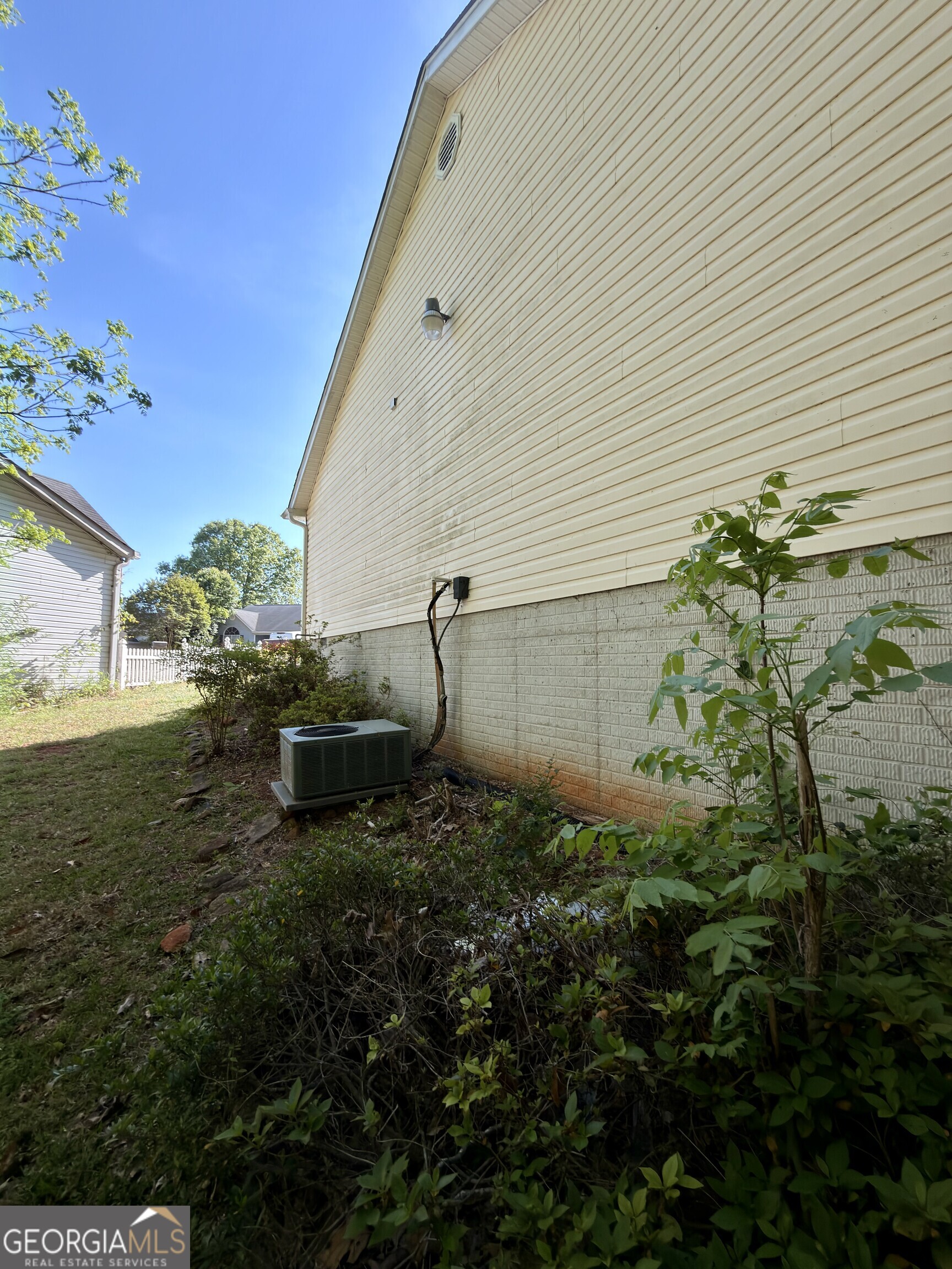 235 Oak Circle N Stockbridge GA 30281