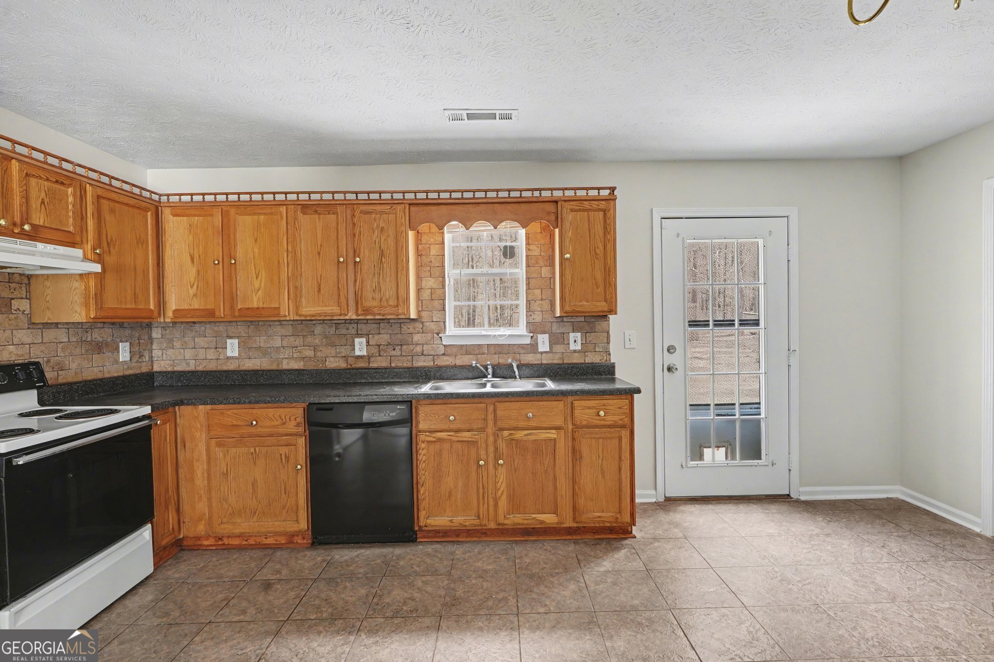 3351 Highway 3 N Hampton GA 30228