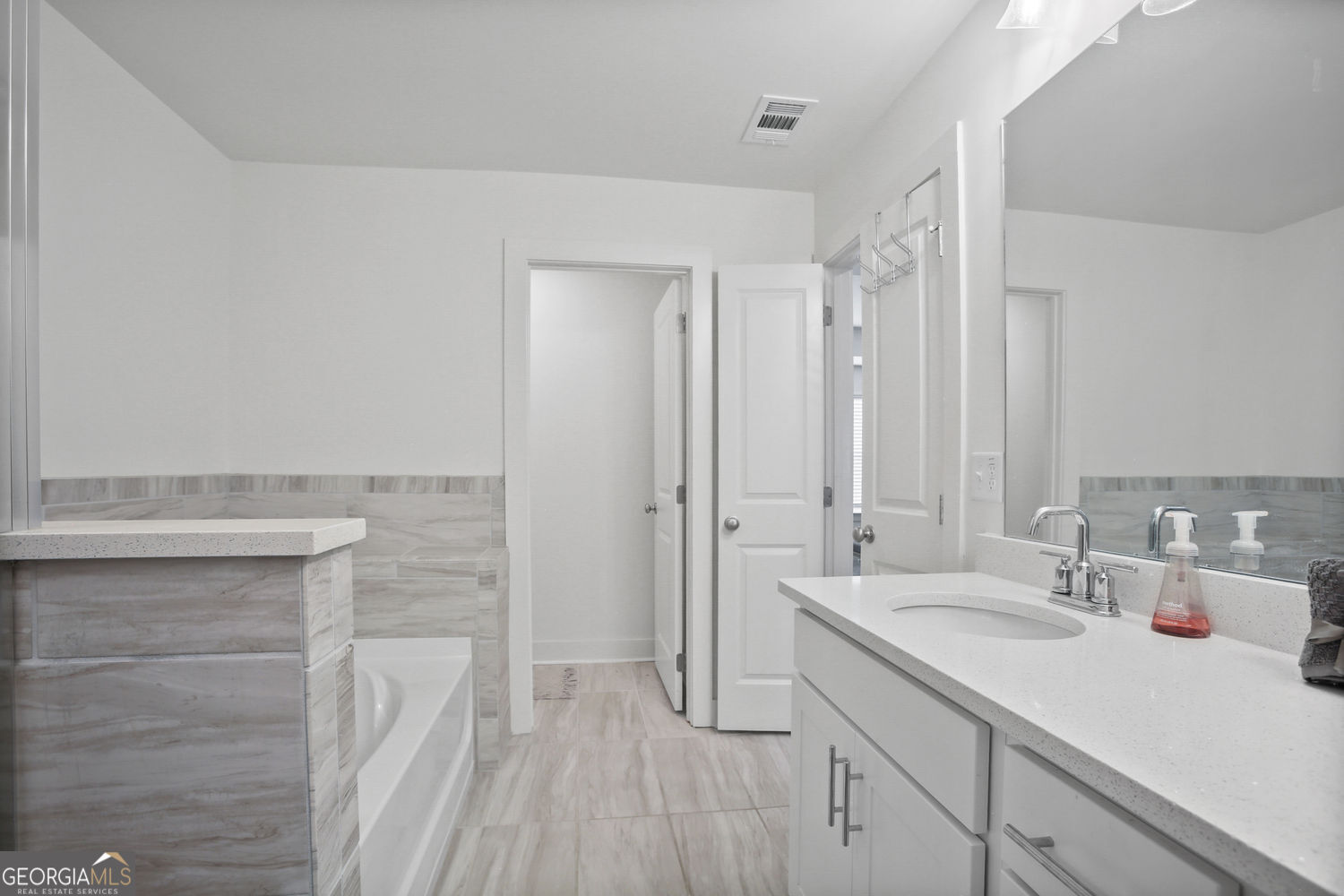 7637 Avalon Boulevard Fairburn GA 30213
