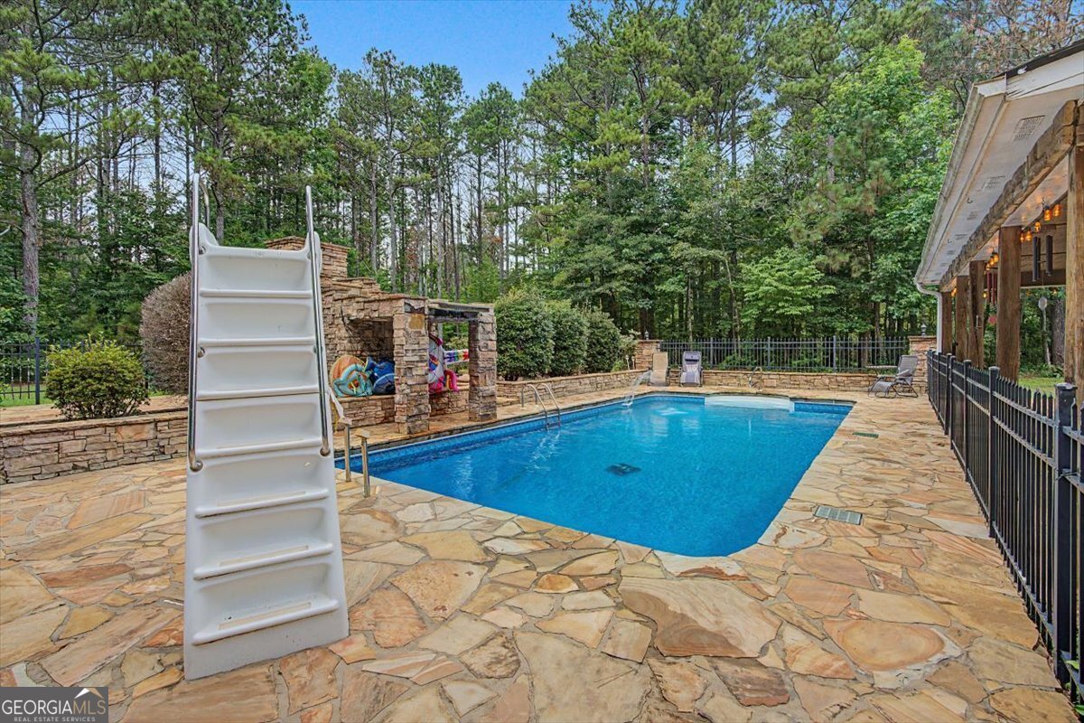 75 N Raburn Road Bremen GA 30110