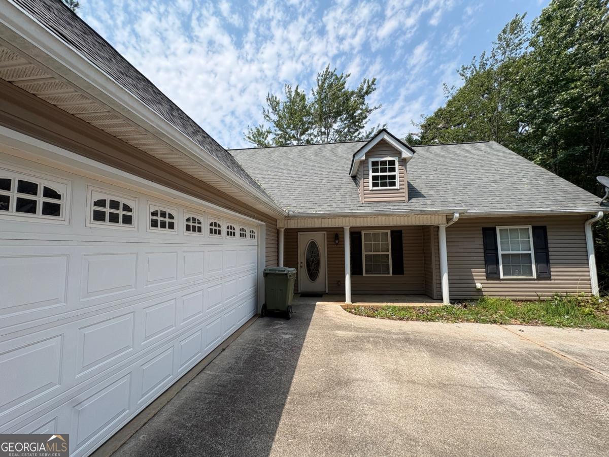 205 Boulevard Street Cleveland GA 30528