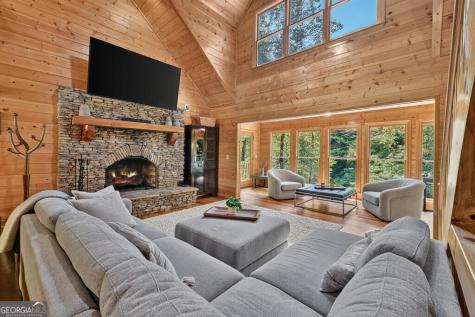 46 Private Drive Ellijay GA 30536