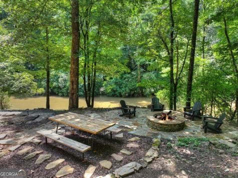 46 Private Drive Ellijay GA 30536