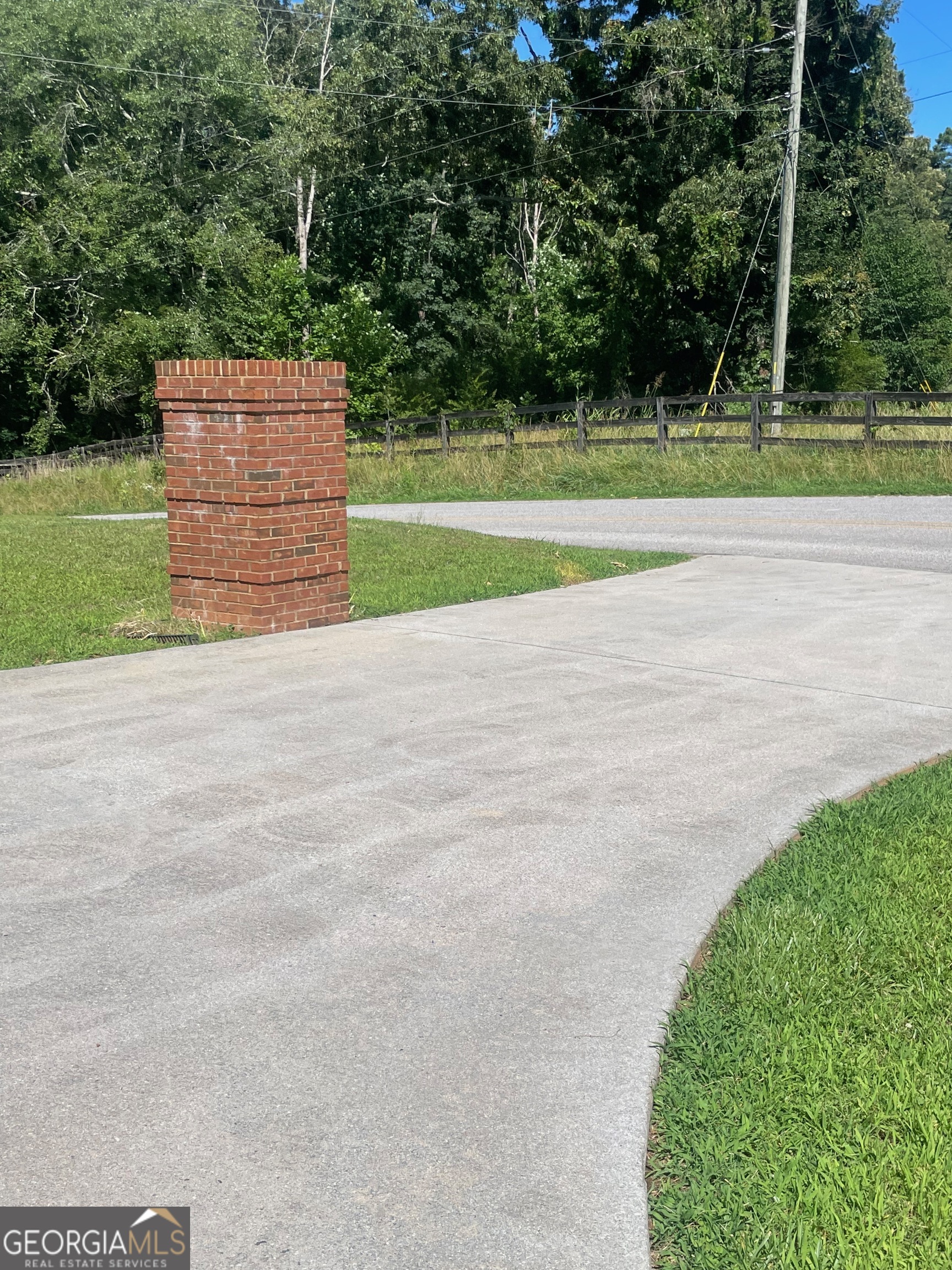 1545 Sam Bell Road Clarkesville GA 30523