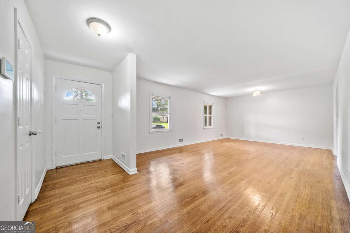 2683 Stardust Trail Decatur GA 30034