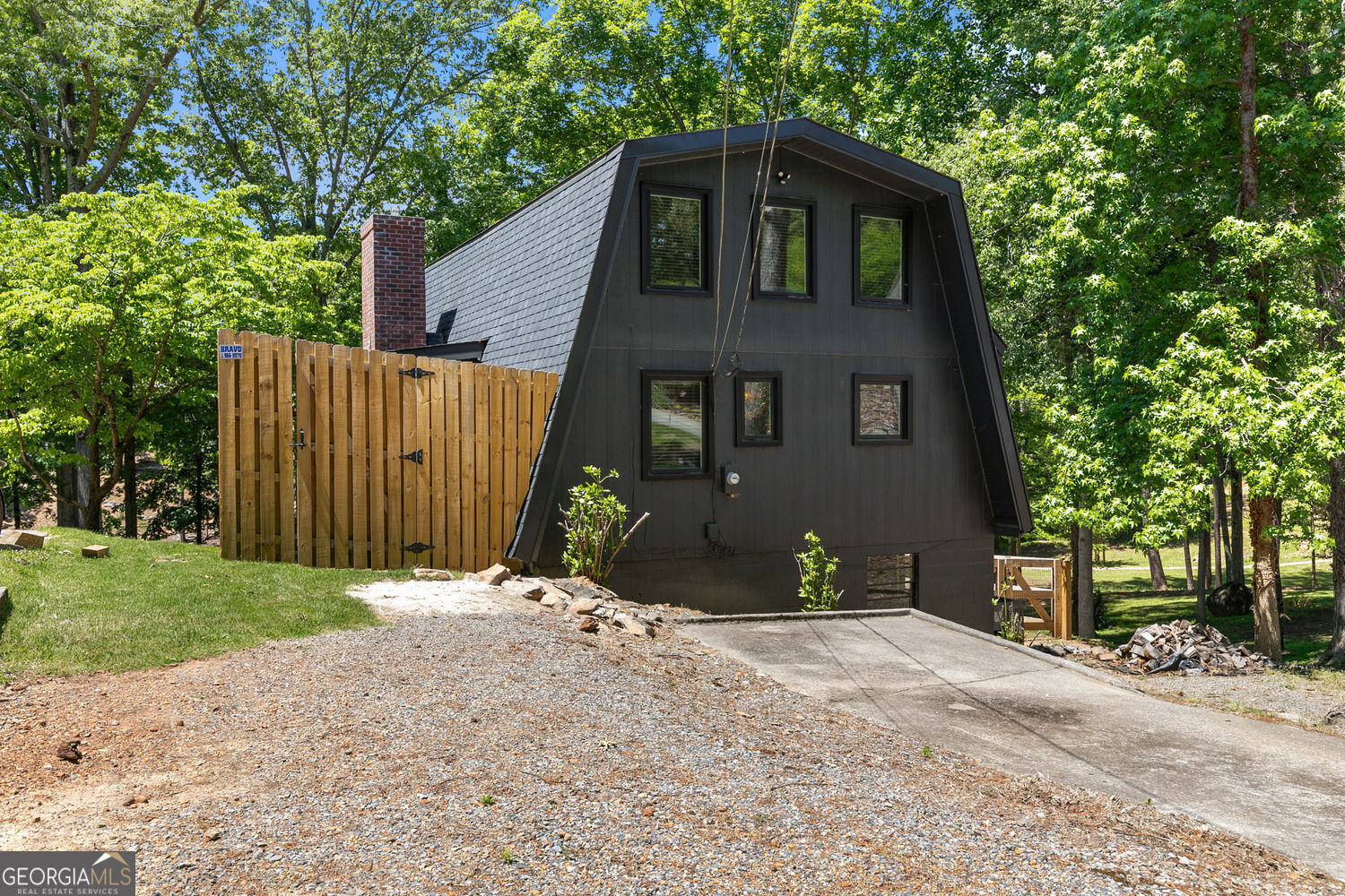 18 Oriole Drive White GA 30184