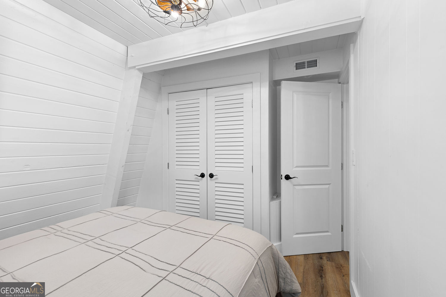 18 Oriole Drive White GA 30184