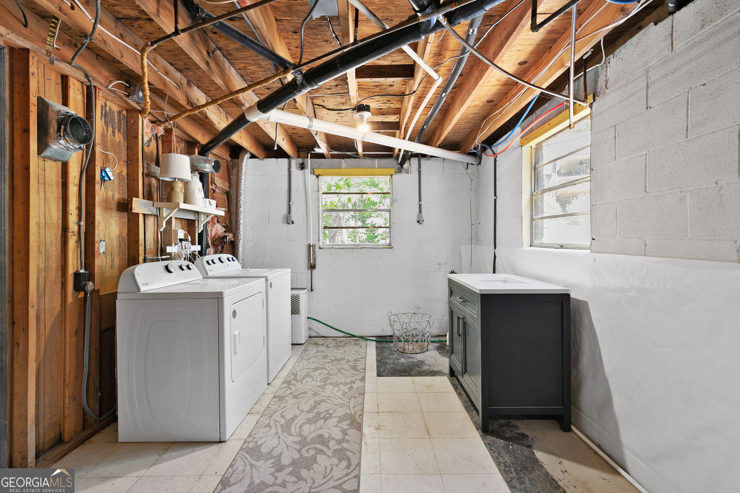 18 Oriole Drive White GA 30184