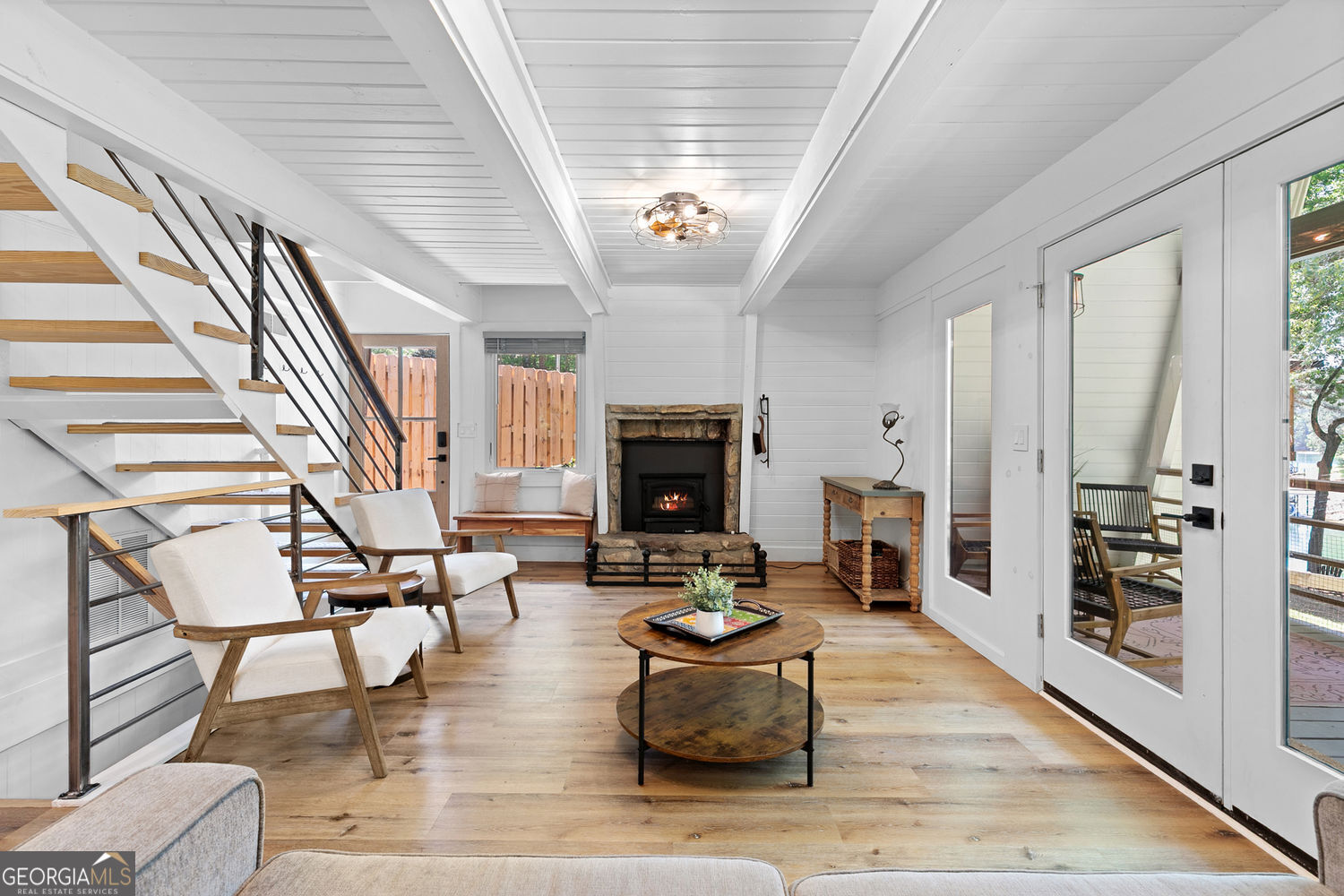 18 Oriole Drive White GA 30184
