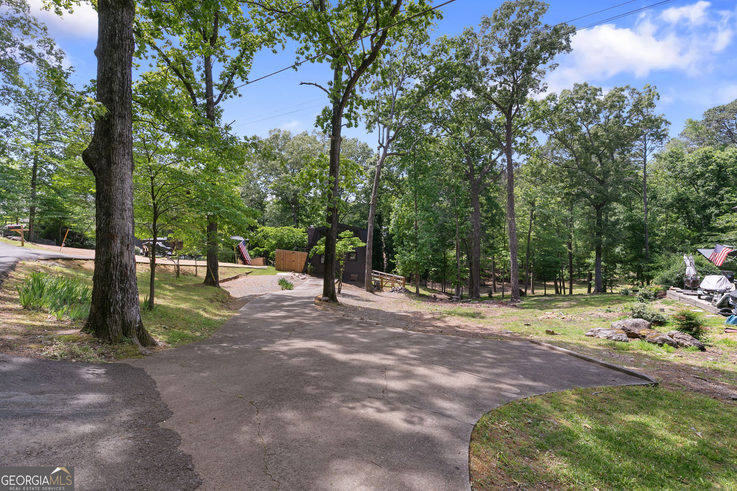 18 Oriole Drive White GA 30184