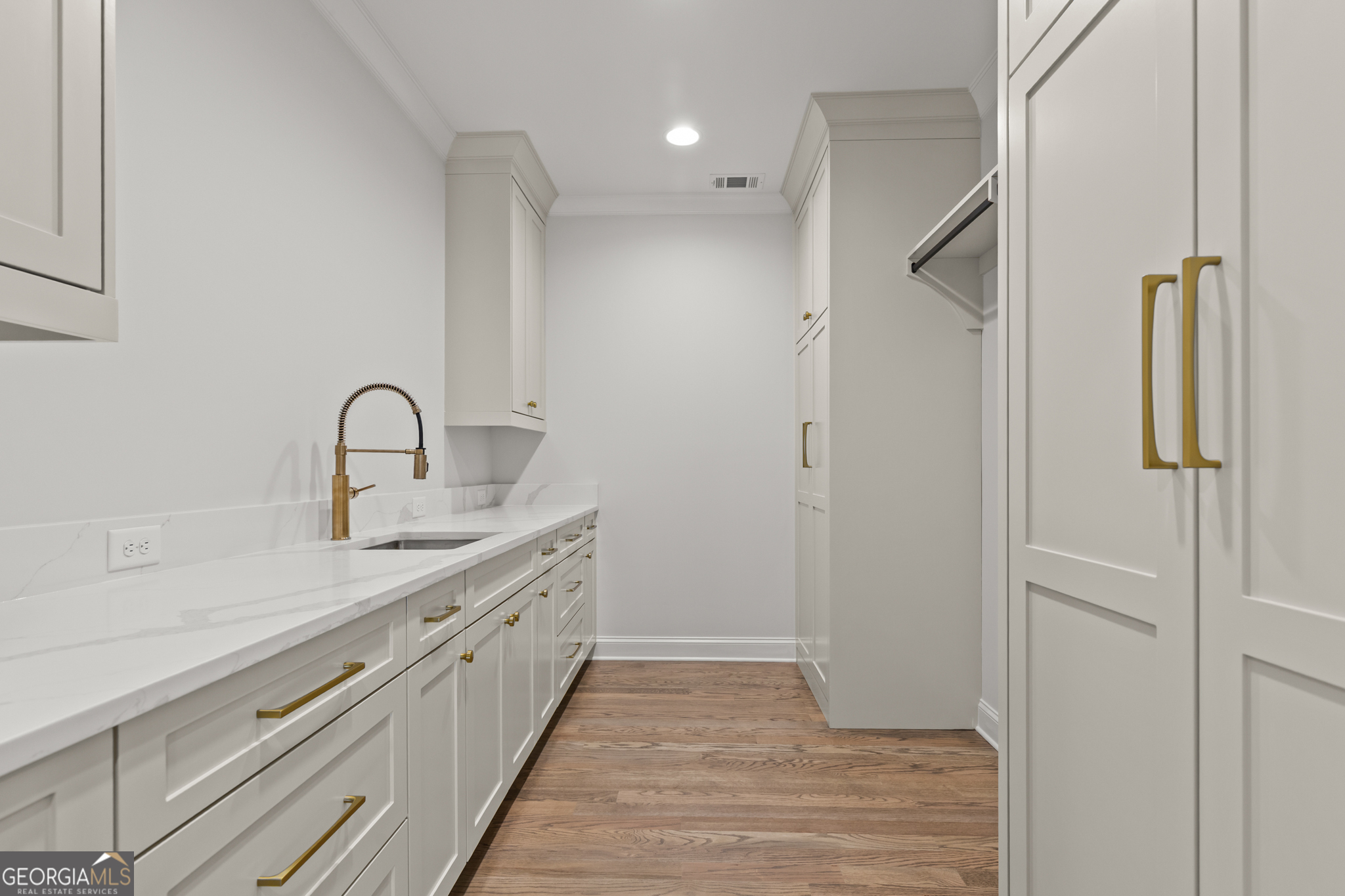 29 E Park Street Buford GA 30518