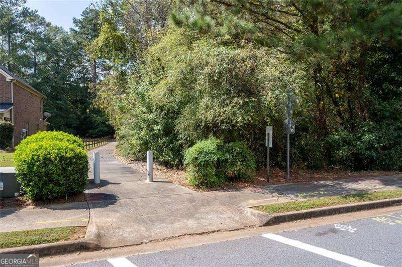2748 Village Park Drive E Ellenwood GA 30294