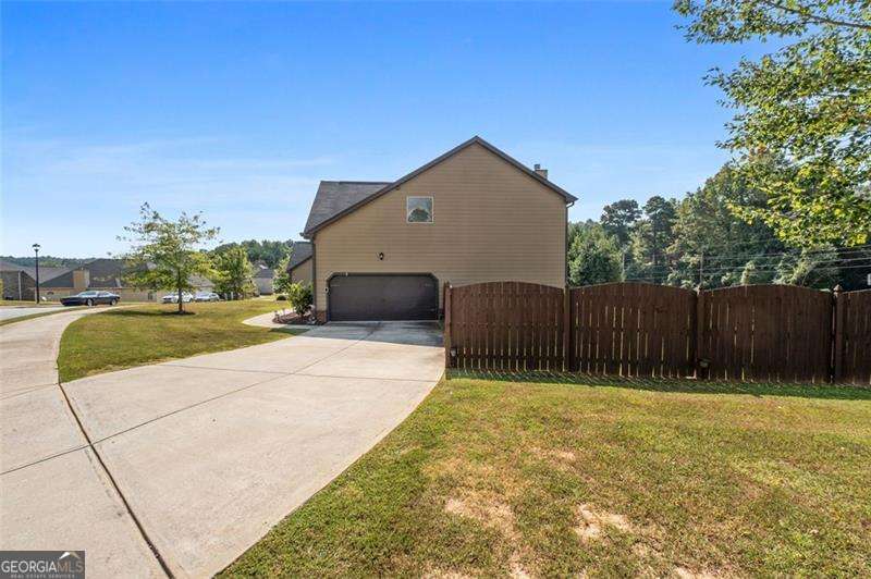 2748 Village Park Drive E Ellenwood GA 30294