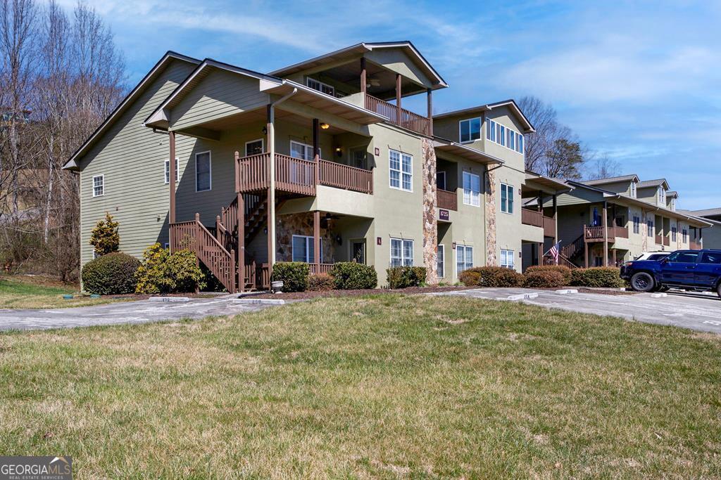 1725 Watercrest Way Young Harris GA 30582
