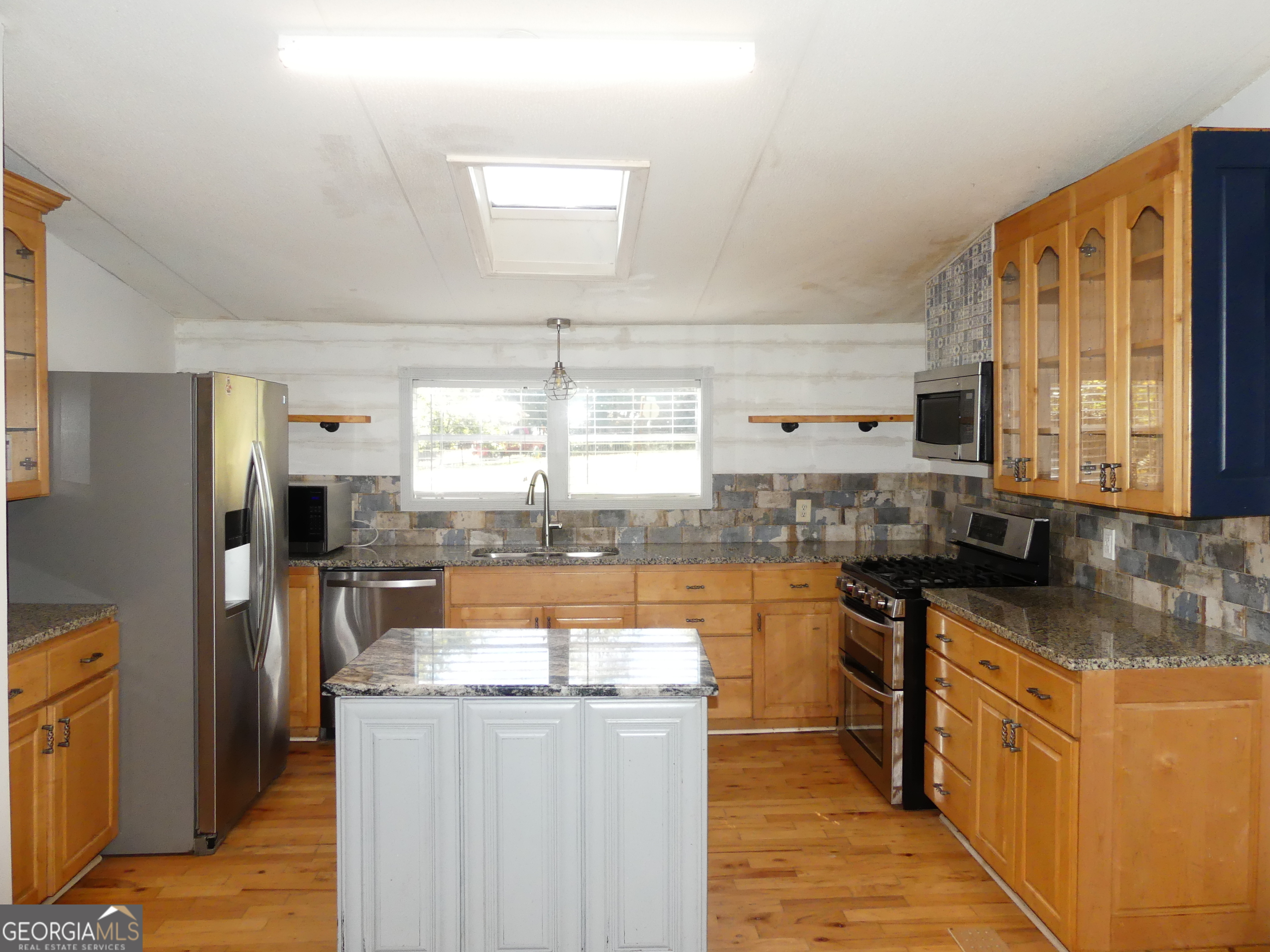 7012 Blueberry Ridge SE Acworth GA 30102