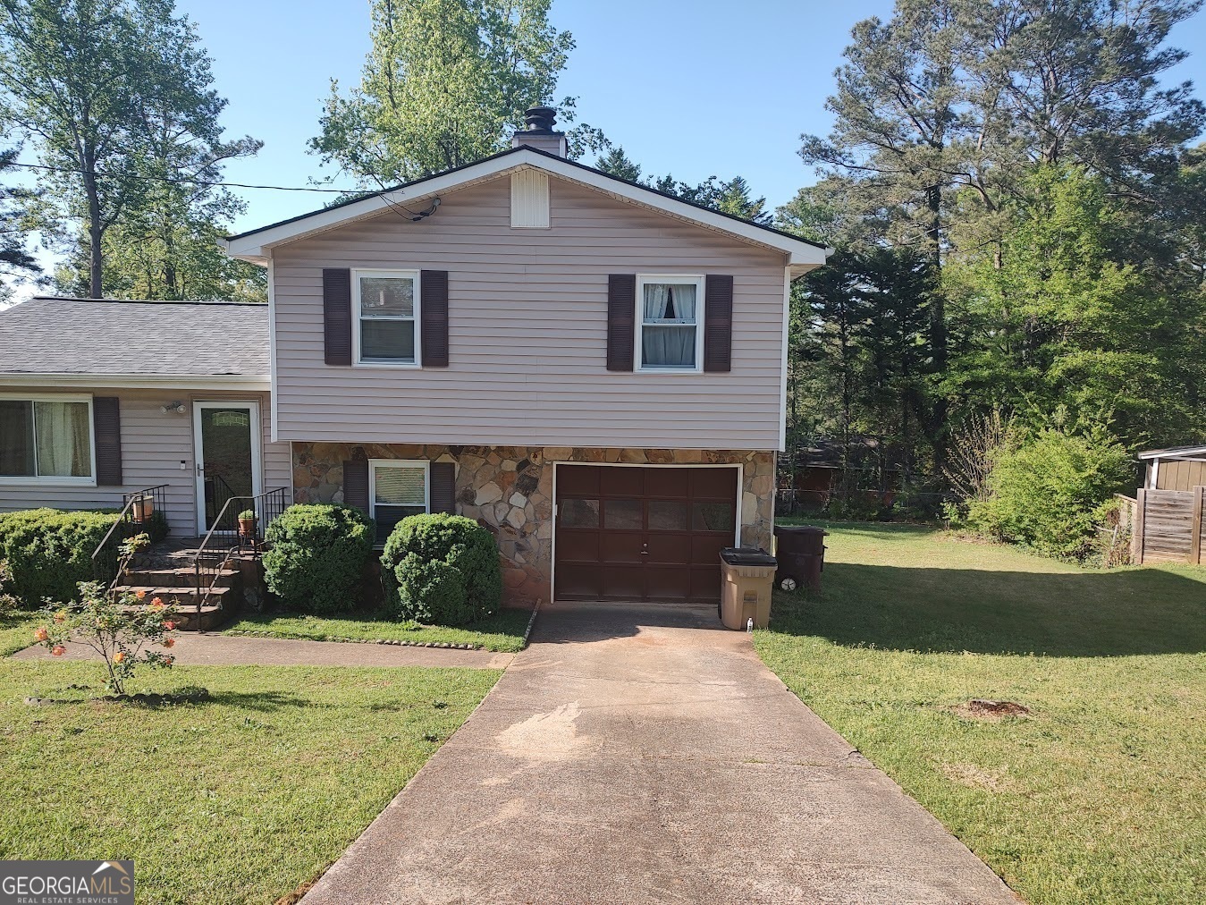 182 Iris Court Riverdale GA 30274