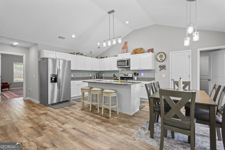 192 Hummingbird Lane Jesup GA 31545