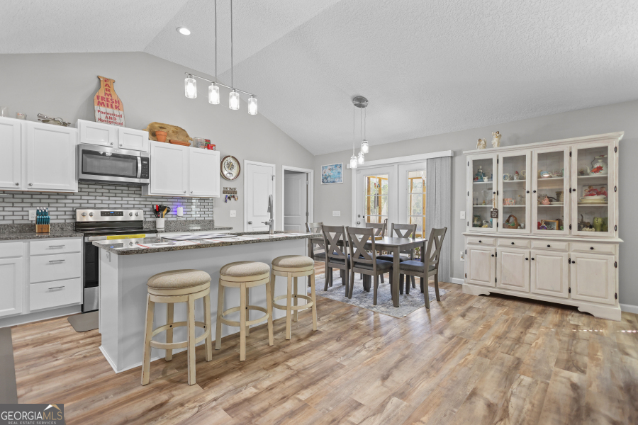 192 Hummingbird Lane Jesup GA 31545