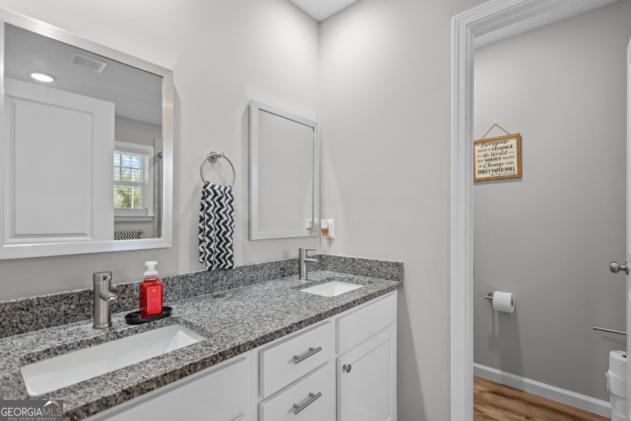 192 Hummingbird Lane Jesup GA 31545