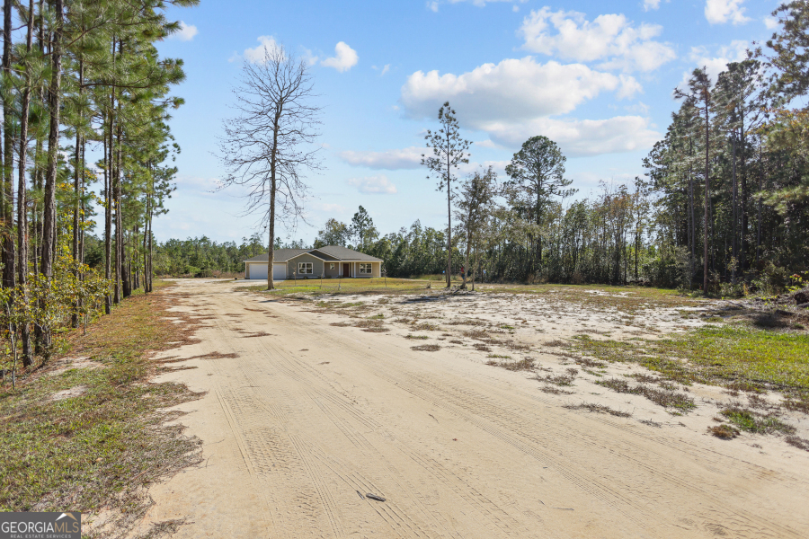 192 Hummingbird Lane Jesup GA 31545