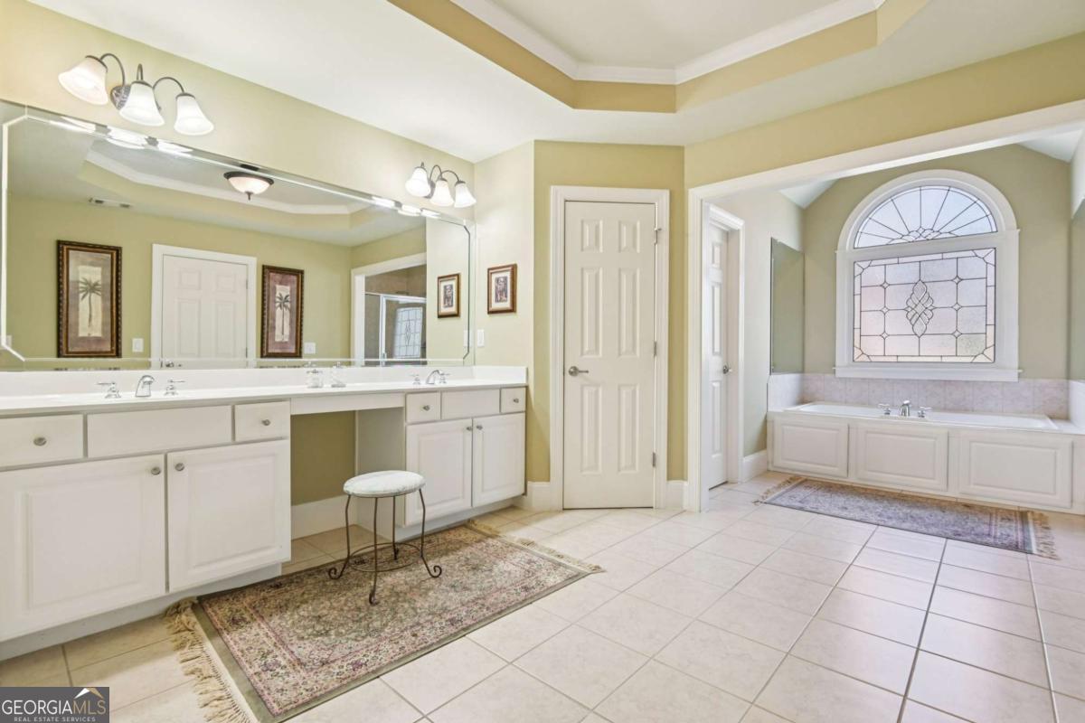 2159 Oakdale Estates Court Smyrna GA 30080
