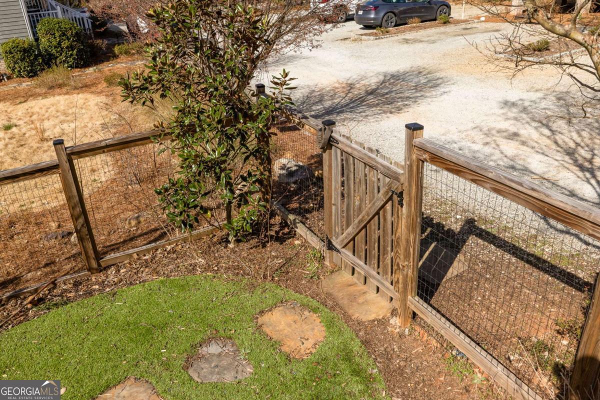 10528 Serenbe Lane Chattahoochee Hills GA 30268