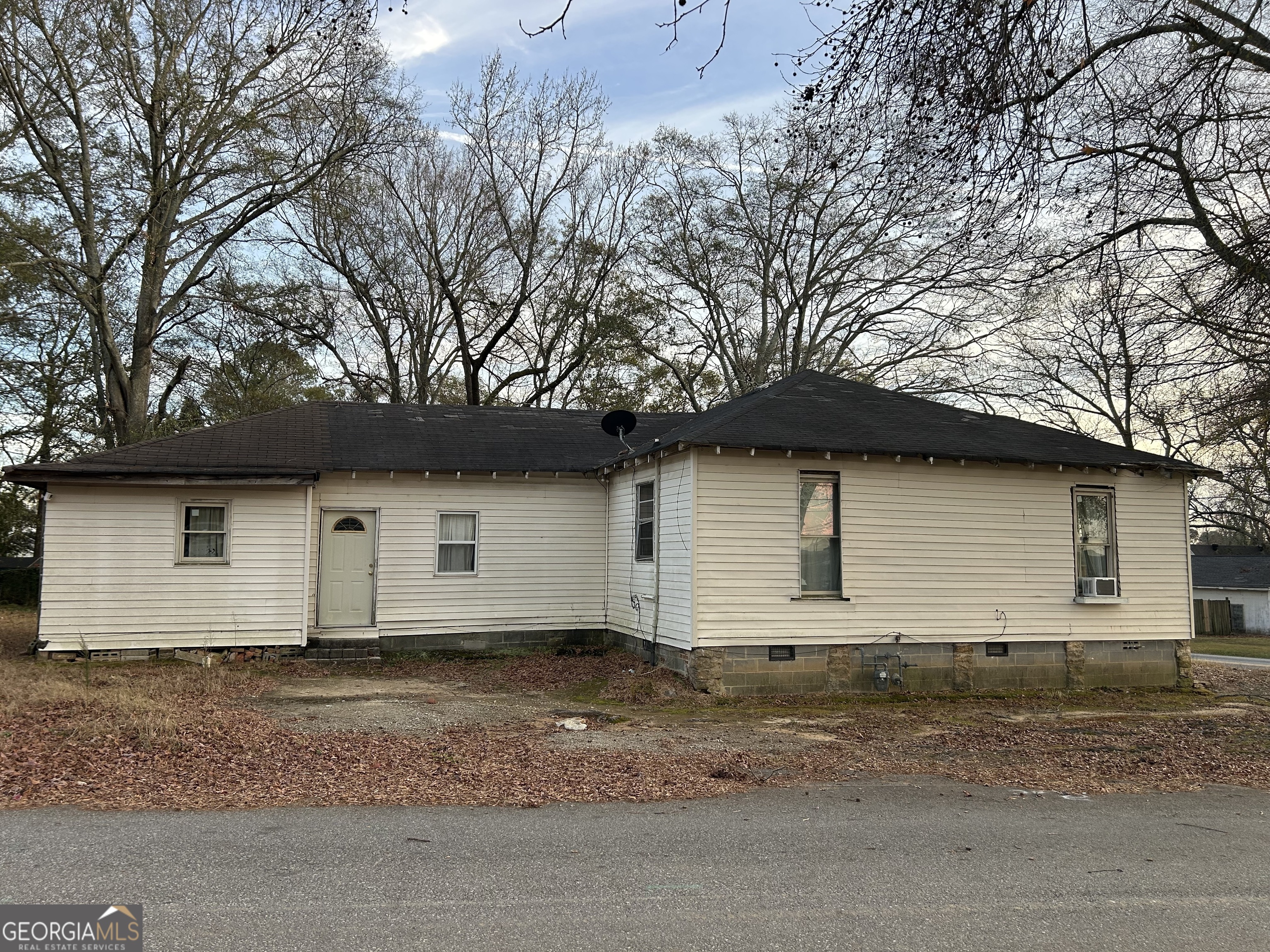 88 E Stephens Street Winder GA 30680
