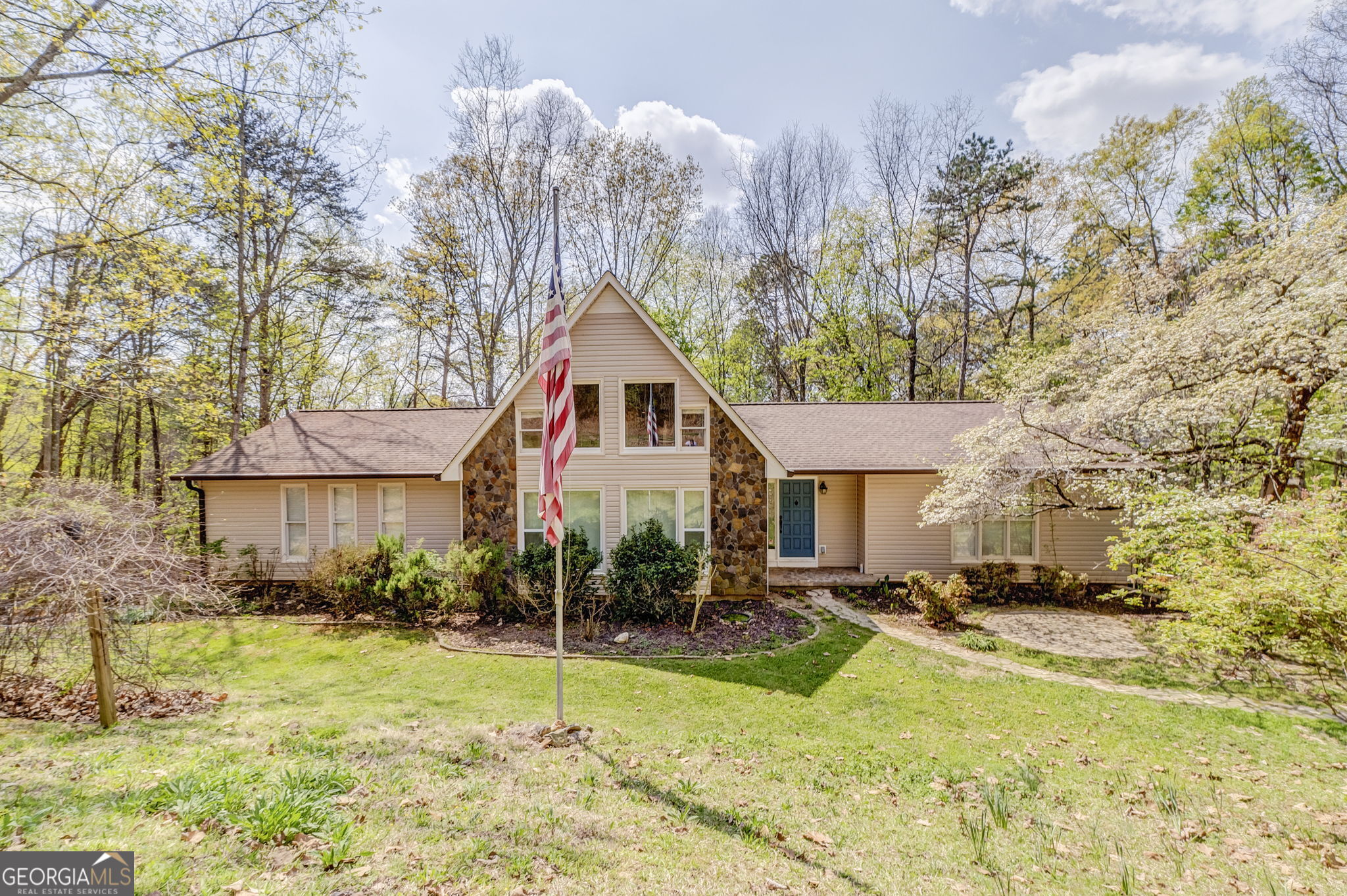 35 The Trail SE Lindale GA 30147