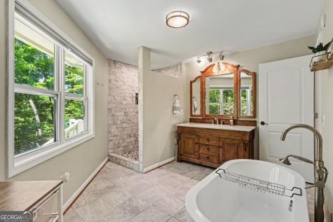 426 Shenendoa Drive Ellijay GA 30540