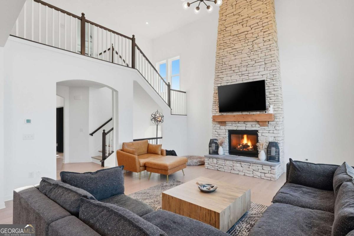895 Michigan Circle Hoschton GA 30548