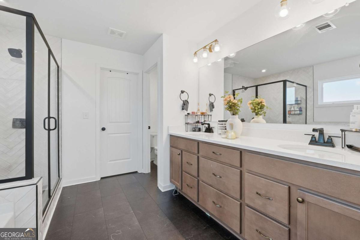 895 Michigan Circle Hoschton GA 30548