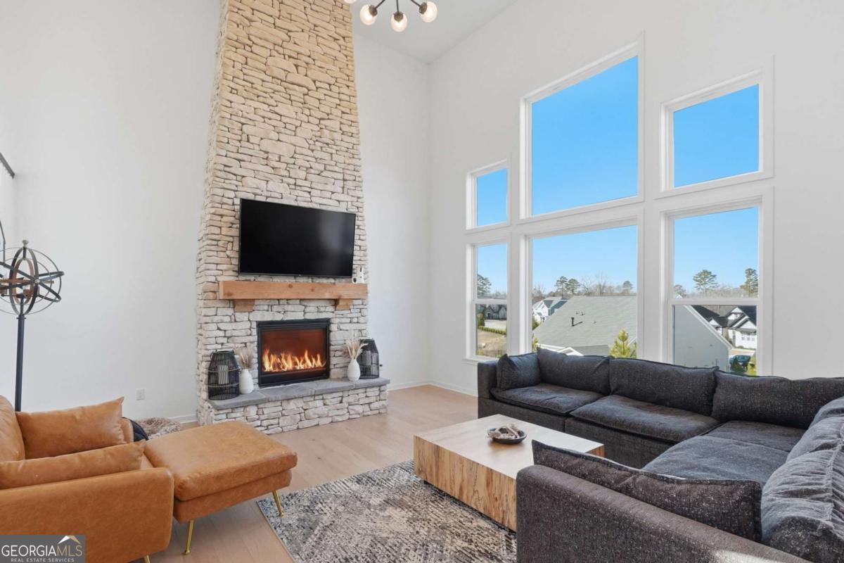 895 Michigan Circle Hoschton GA 30548