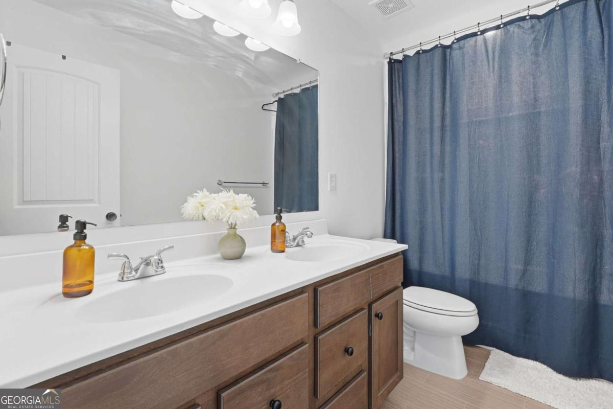895 Michigan Circle Hoschton GA 30548