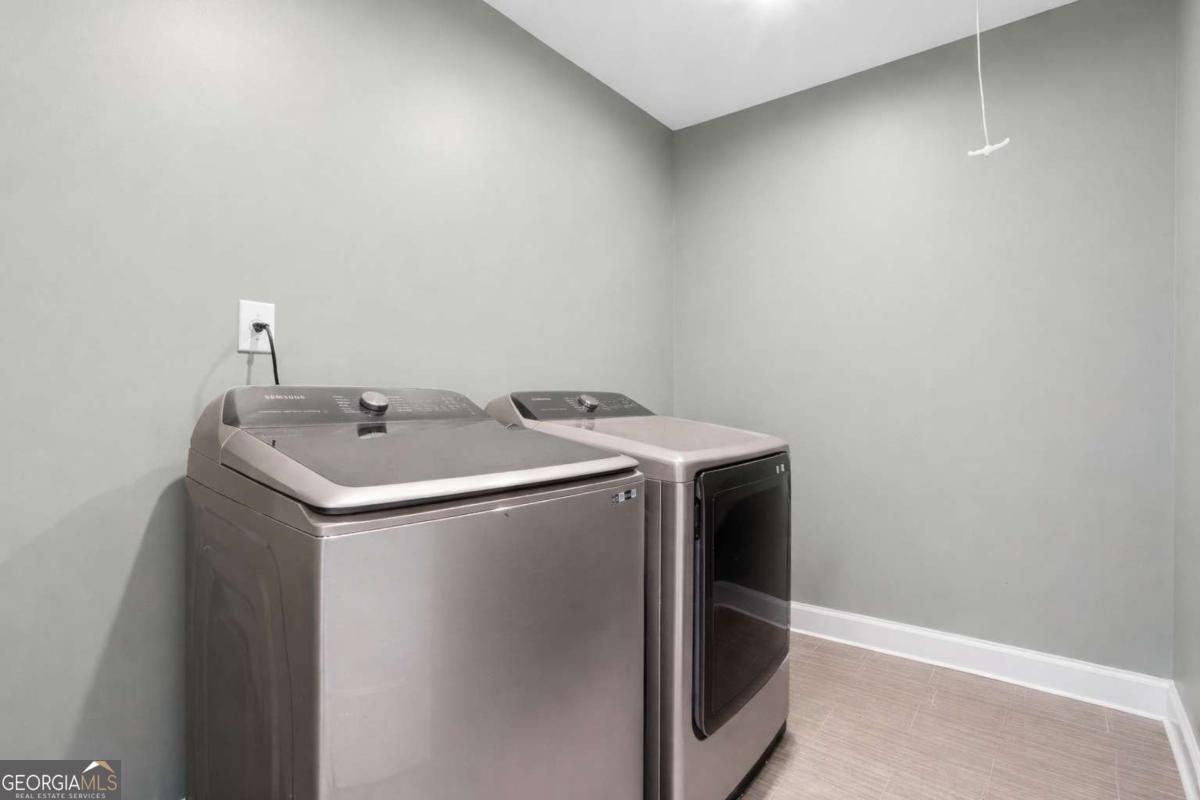 895 Michigan Circle Hoschton GA 30548
