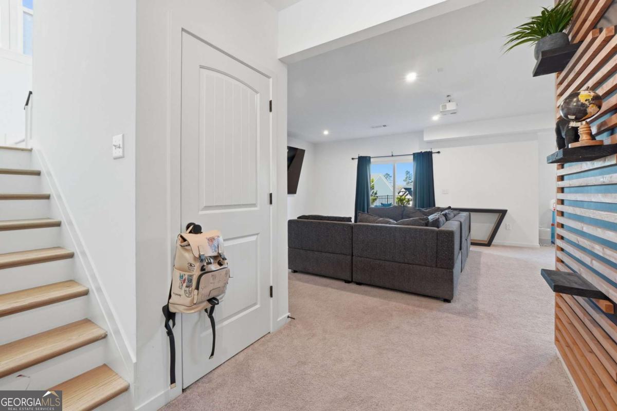 895 Michigan Circle Hoschton GA 30548